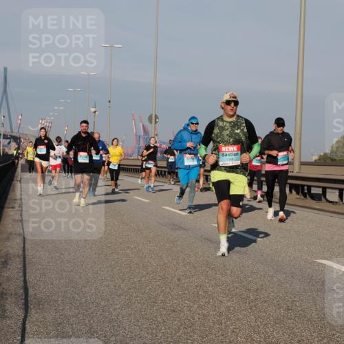 03.10.2025 - Köhlbrandbrückenlauf Fabian Wolf http://msf.ph/oto/9035759 03.10.2025 09:50:24 Position 3 1346 meine-sportfotos.de