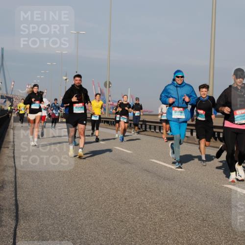 03.10.2025 - Köhlbrandbrückenlauf Fabian Wolf http://msf.ph/oto/9035786 03.10.2025 09:50:25 Position 3 1328, 3799 meine-sportfotos.de
