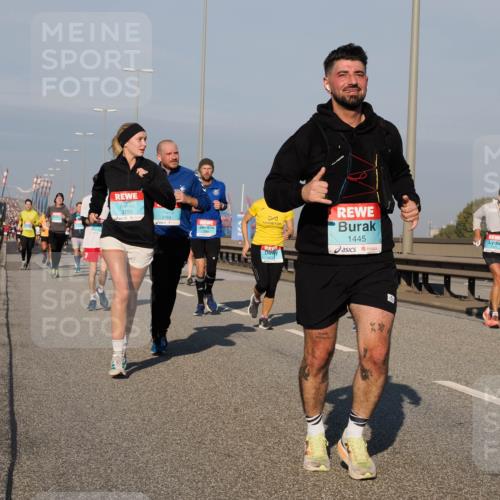 03.10.2025 - Köhlbrandbrückenlauf Fabian Wolf http://msf.ph/oto/9035833 03.10.2025 09:50:29 Position 3 3753, 3764, 1445, 3335 meine-sportfotos.de