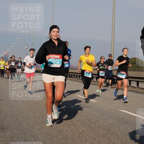 03.10.2025 - Köhlbrandbrückenlauf Fabian Wolf http://msf.ph/oto/9035850 03.10.2025 09:50:29 Position 3 3753, 3333, 029, 1242 meine-sportfotos.de