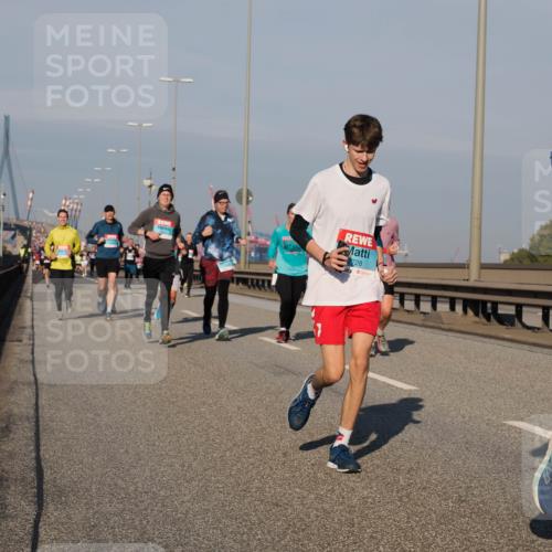 03.10.2025 - Köhlbrandbrückenlauf Fabian Wolf http://msf.ph/oto/9035897 03.10.2025 09:50:33 Position 3 2728 meine-sportfotos.de