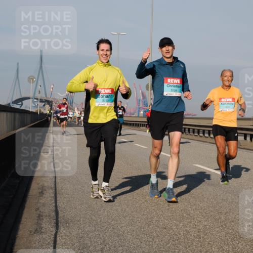 03.10.2025 - Köhlbrandbrückenlauf Fabian Wolf http://msf.ph/oto/9035978 03.10.2025 09:50:39 Position 3 3233, 3228, 1428 meine-sportfotos.de