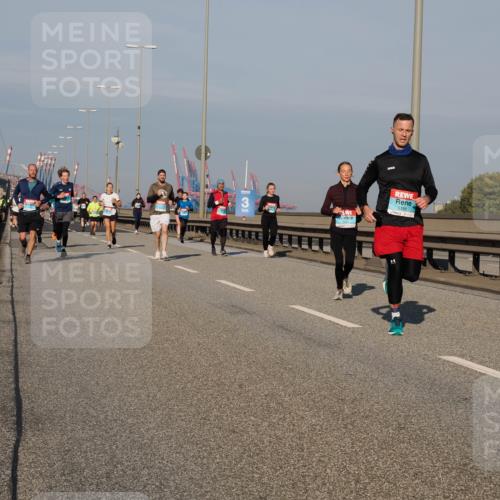 03.10.2025 - Köhlbrandbrückenlauf Fabian Wolf http://msf.ph/oto/9036181 03.10.2025 09:50:52 Position 3 3188, 3 meine-sportfotos.de