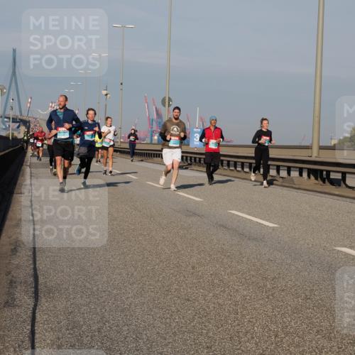 03.10.2025 - Köhlbrandbrückenlauf Fabian Wolf http://msf.ph/oto/9036218 03.10.2025 09:50:55 Position 3  meine-sportfotos.de