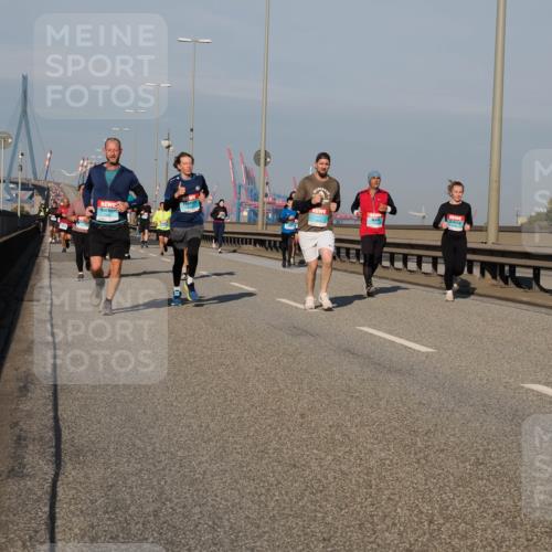 03.10.2025 - Köhlbrandbrückenlauf Fabian Wolf http://msf.ph/oto/9036235 03.10.2025 09:50:56 Position 3  meine-sportfotos.de