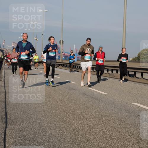 03.10.2025 - Köhlbrandbrückenlauf Fabian Wolf http://msf.ph/oto/9036246 03.10.2025 09:50:57 Position 3  meine-sportfotos.de