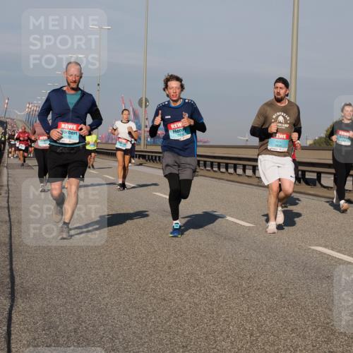 03.10.2025 - Köhlbrandbrückenlauf Fabian Wolf http://msf.ph/oto/9036267 03.10.2025 09:50:58 Position 3 1582, 3379, 3835 meine-sportfotos.de