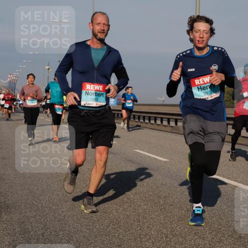 03.10.2025 - Köhlbrandbrückenlauf Fabian Wolf http://msf.ph/oto/9036289 03.10.2025 09:50:59 Position 3 1582, 3379 meine-sportfotos.de