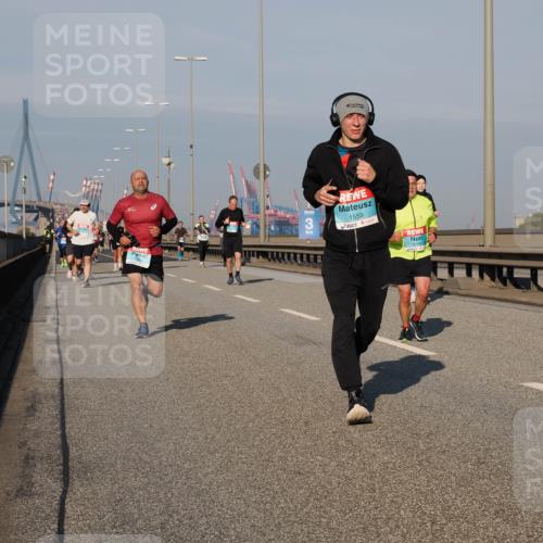 03.10.2025 - Köhlbrandbrückenlauf Fabian Wolf http://msf.ph/oto/9036419 03.10.2025 09:51:06 Position 3 3, 1559 meine-sportfotos.de