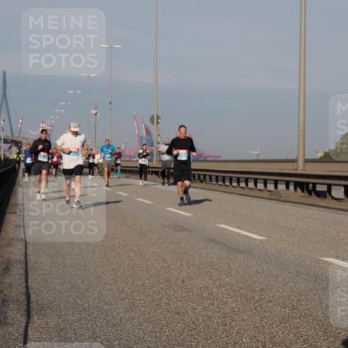 03.10.2025 - Köhlbrandbrückenlauf Fabian Wolf http://msf.ph/oto/9036497 03.10.2025 09:51:10 Position 3  meine-sportfotos.de