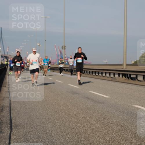 03.10.2025 - Köhlbrandbrückenlauf Fabian Wolf http://msf.ph/oto/9036511 03.10.2025 09:51:11 Position 3  meine-sportfotos.de