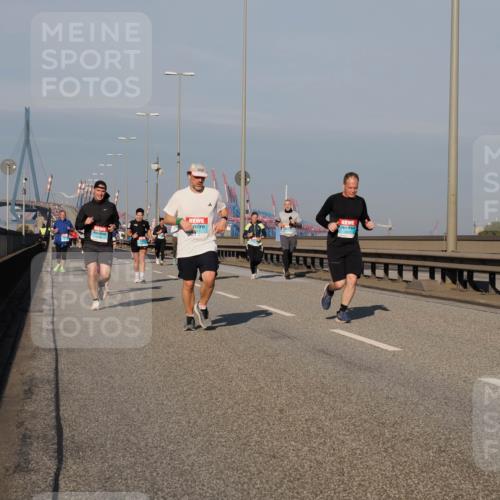 03.10.2025 - Köhlbrandbrückenlauf Fabian Wolf http://msf.ph/oto/9036538 03.10.2025 09:51:12 Position 3  meine-sportfotos.de