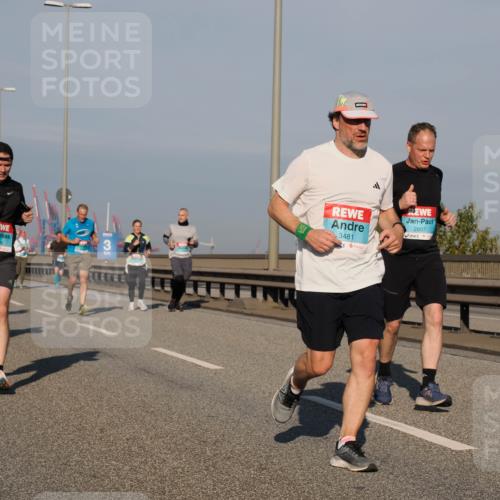 03.10.2025 - Köhlbrandbrückenlauf Fabian Wolf http://msf.ph/oto/9036614 03.10.2025 09:51:15 Position 3 1199, 3481, 2807 meine-sportfotos.de