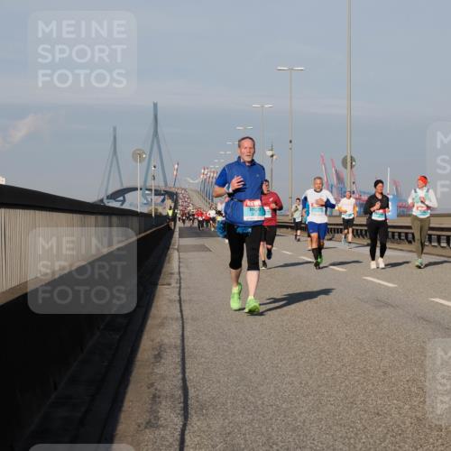 03.10.2025 - Köhlbrandbrückenlauf Fabian Wolf http://msf.ph/oto/9036739 03.10.2025 09:51:22 Position 3  meine-sportfotos.de