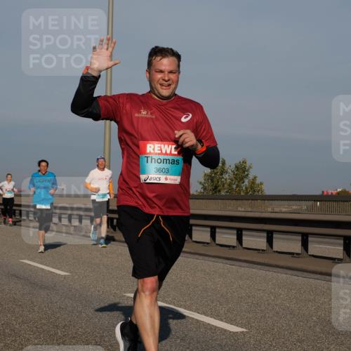 03.10.2025 - Köhlbrandbrückenlauf Fabian Wolf http://msf.ph/oto/9036879 03.10.2025 09:51:29 Position 3 1, 3603 meine-sportfotos.de