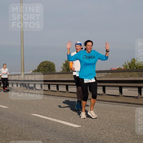 03.10.2025 - Köhlbrandbrückenlauf Fabian Wolf http://msf.ph/oto/9036942 03.10.2025 09:51:32 Position 3 100, 3425 meine-sportfotos.de
