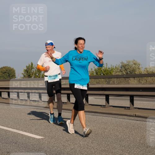 03.10.2025 - Köhlbrandbrückenlauf Fabian Wolf http://msf.ph/oto/9036950 03.10.2025 09:51:33 Position 3 3426, 3425 meine-sportfotos.de
