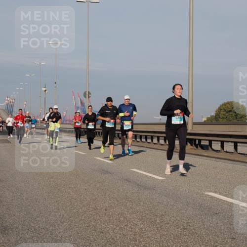 03.10.2025 - Köhlbrandbrückenlauf Fabian Wolf http://msf.ph/oto/9037023 03.10.2025 09:51:40 Position 3 1301 meine-sportfotos.de