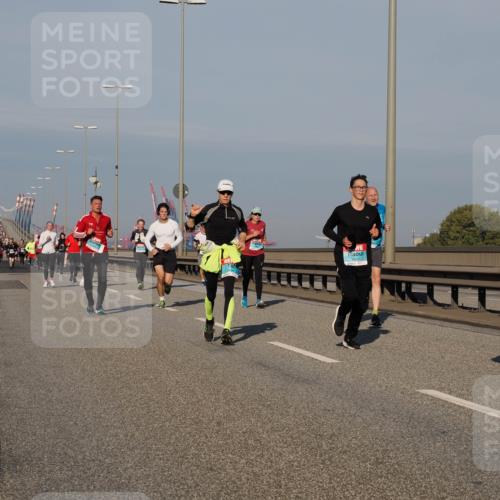 03.10.2025 - Köhlbrandbrückenlauf Fabian Wolf http://msf.ph/oto/9037111 03.10.2025 09:51:44 Position 3 3300 meine-sportfotos.de