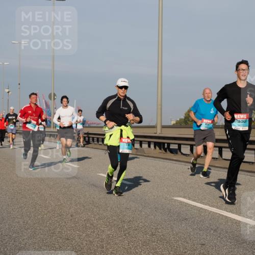 03.10.2025 - Köhlbrandbrückenlauf Fabian Wolf http://msf.ph/oto/9037155 03.10.2025 09:51:46 Position 3 3434, 3411 meine-sportfotos.de