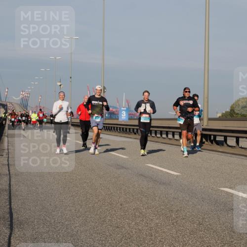 03.10.2025 - Köhlbrandbrückenlauf Fabian Wolf http://msf.ph/oto/9037228 03.10.2025 09:51:51 Position 3 70, 3 meine-sportfotos.de