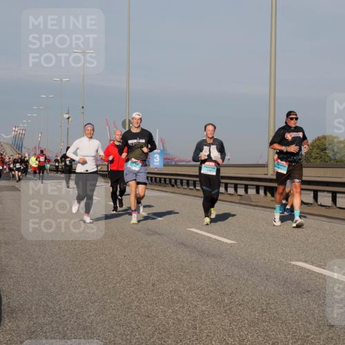 03.10.2025 - Köhlbrandbrückenlauf Fabian Wolf http://msf.ph/oto/9037243 03.10.2025 09:51:51 Position 3 10, 3, 3 meine-sportfotos.de