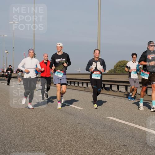03.10.2025 - Köhlbrandbrückenlauf Fabian Wolf http://msf.ph/oto/9037278 03.10.2025 09:51:53 Position 3 70, 39, 1486, 3278, 3016 meine-sportfotos.de