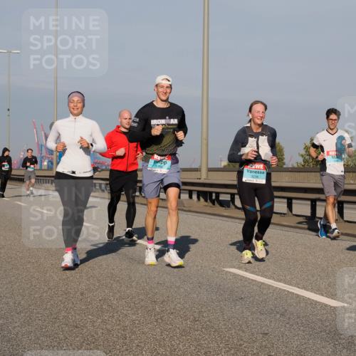 03.10.2025 - Köhlbrandbrückenlauf Fabian Wolf http://msf.ph/oto/9037298 03.10.2025 09:51:54 Position 3 1486, 3278, 3016 meine-sportfotos.de