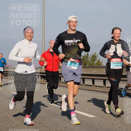 03.10.2025 - Köhlbrandbrückenlauf Fabian Wolf http://msf.ph/oto/9037329 03.10.2025 09:51:55 Position 3 70, 3, 1486, 3278 meine-sportfotos.de