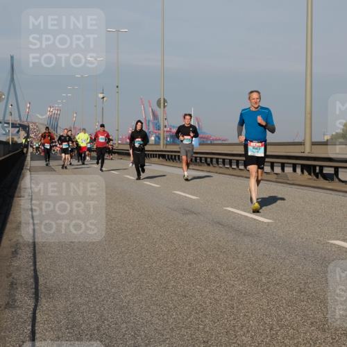 03.10.2025 - Köhlbrandbrückenlauf Fabian Wolf http://msf.ph/oto/9037351 03.10.2025 09:51:57 Position 3 1319 meine-sportfotos.de