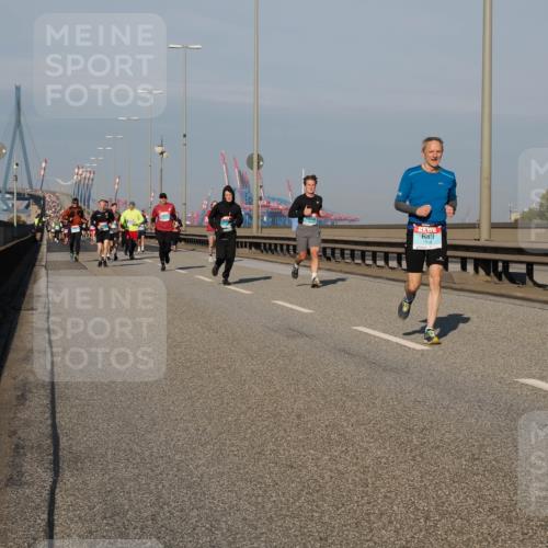 03.10.2025 - Köhlbrandbrückenlauf Fabian Wolf http://msf.ph/oto/9037366 03.10.2025 09:51:57 Position 3 1319 meine-sportfotos.de