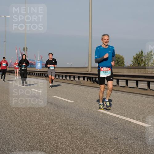 03.10.2025 - Köhlbrandbrückenlauf Fabian Wolf http://msf.ph/oto/9037398 03.10.2025 09:51:59 Position 3 3, 1319 meine-sportfotos.de