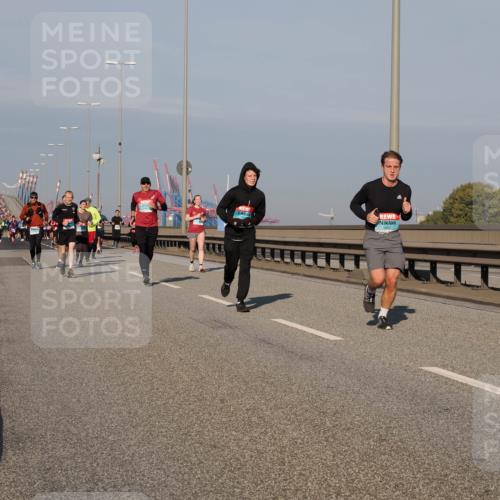 03.10.2025 - Köhlbrandbrückenlauf Fabian Wolf http://msf.ph/oto/9037457 03.10.2025 09:52:01 Position 3  meine-sportfotos.de