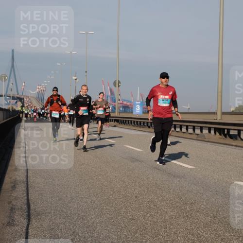 03.10.2025 - Köhlbrandbrückenlauf Fabian Wolf http://msf.ph/oto/9037544 03.10.2025 09:52:05 Position 3 3 meine-sportfotos.de