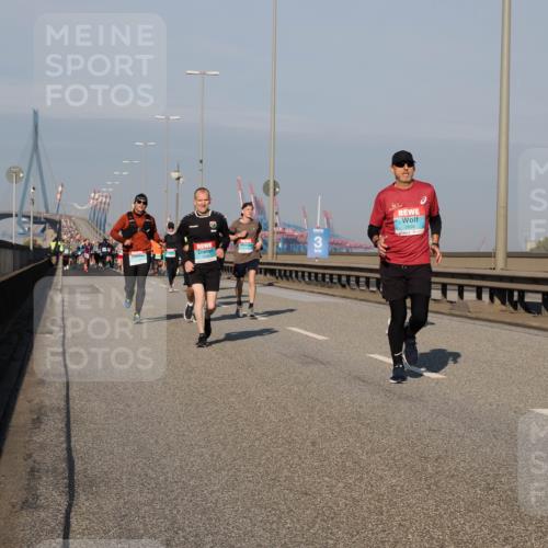 03.10.2025 - Köhlbrandbrückenlauf Fabian Wolf http://msf.ph/oto/9037555 03.10.2025 09:52:05 Position 3 2696 meine-sportfotos.de