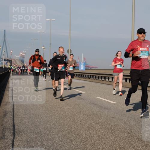 03.10.2025 - Köhlbrandbrückenlauf Fabian Wolf http://msf.ph/oto/9037581 03.10.2025 09:52:06 Position 3 2696 meine-sportfotos.de