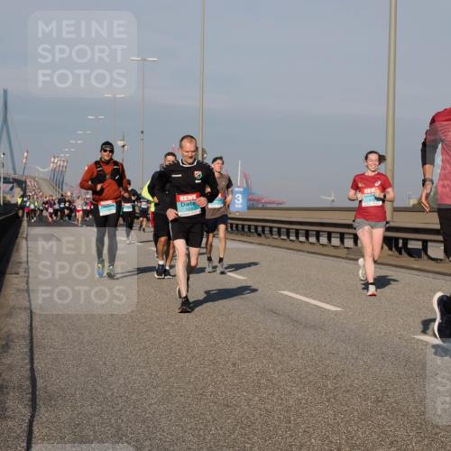 03.10.2025 - Köhlbrandbrückenlauf Fabian Wolf http://msf.ph/oto/9037590 03.10.2025 09:52:07 Position 3 3, 2696 meine-sportfotos.de