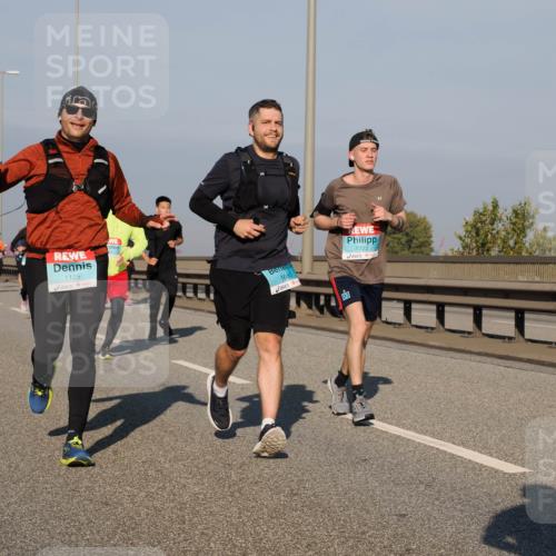 03.10.2025 - Köhlbrandbrückenlauf Fabian Wolf http://msf.ph/oto/9037675 03.10.2025 09:52:10 Position 3 1125, 1680, 1722 meine-sportfotos.de