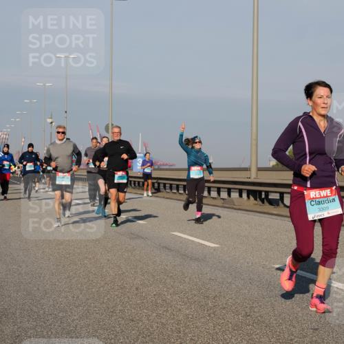 03.10.2025 - Köhlbrandbrückenlauf Fabian Wolf http://msf.ph/oto/9038055 03.10.2025 09:52:31 Position 3 3309 meine-sportfotos.de