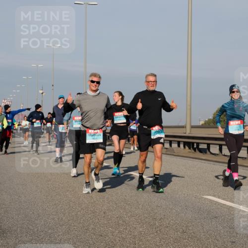 03.10.2025 - Köhlbrandbrückenlauf Fabian Wolf http://msf.ph/oto/9038106 03.10.2025 09:52:33 Position 3 3684, 3778 meine-sportfotos.de