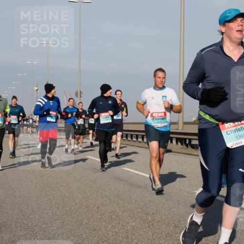 03.10.2025 - Köhlbrandbrückenlauf Fabian Wolf http://msf.ph/oto/9038209 03.10.2025 09:52:38 Position 3 3071, 1364, 1716 meine-sportfotos.de
