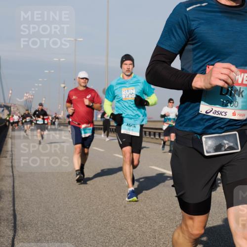 03.10.2025 - Köhlbrandbrückenlauf Fabian Wolf http://msf.ph/oto/9038353 03.10.2025 09:52:44 Position 3 1200, 2176 meine-sportfotos.de