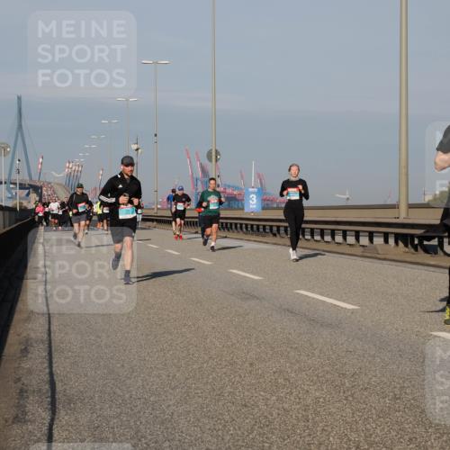 03.10.2025 - Köhlbrandbrückenlauf Fabian Wolf http://msf.ph/oto/9038442 03.10.2025 09:52:48 Position 3 2193 meine-sportfotos.de