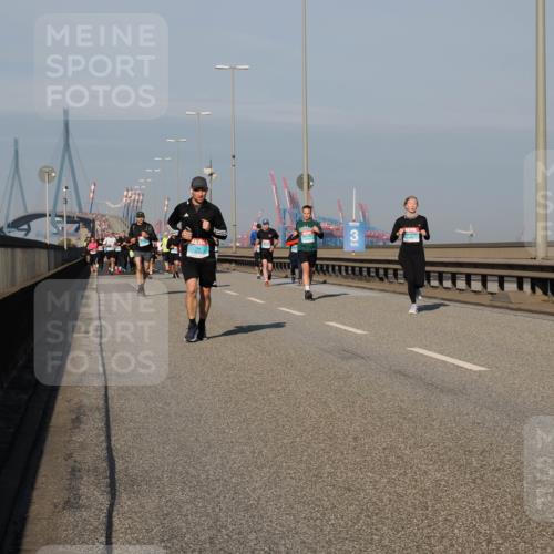 03.10.2025 - Köhlbrandbrückenlauf Fabian Wolf http://msf.ph/oto/9038448 03.10.2025 09:52:48 Position 3  meine-sportfotos.de