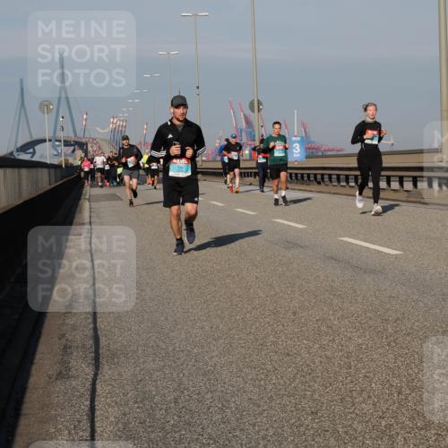 03.10.2025 - Köhlbrandbrückenlauf Fabian Wolf http://msf.ph/oto/9038460 03.10.2025 09:52:49 Position 3 3 meine-sportfotos.de