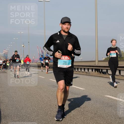 03.10.2025 - Köhlbrandbrückenlauf Fabian Wolf http://msf.ph/oto/9038498 03.10.2025 09:52:52 Position 3 3734, 1407 meine-sportfotos.de