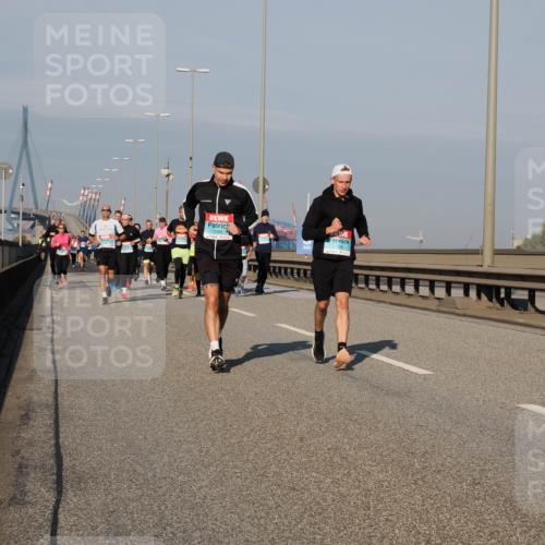 03.10.2025 - Köhlbrandbrückenlauf Fabian Wolf http://msf.ph/oto/9038678 03.10.2025 09:53:01 Position 3 1764, 1886 meine-sportfotos.de
