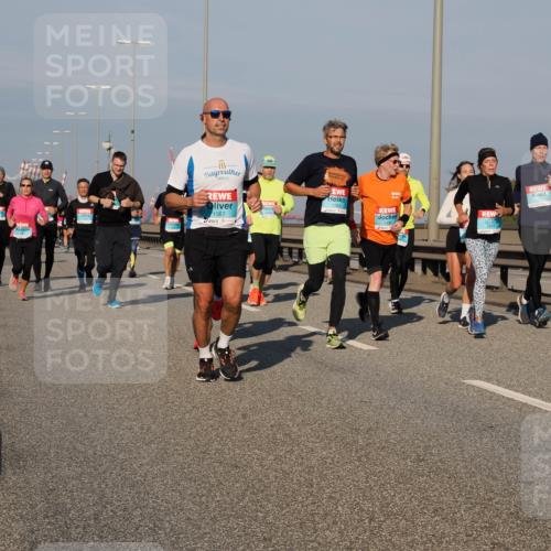 03.10.2025 - Köhlbrandbrückenlauf Fabian Wolf http://msf.ph/oto/9038816 03.10.2025 09:53:07 Position 3 1567, 1163, 1430 meine-sportfotos.de