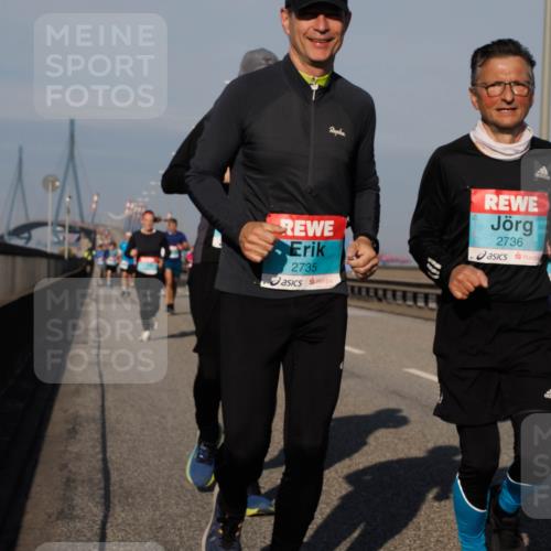 03.10.2025 - Köhlbrandbrückenlauf Fabian Wolf http://msf.ph/oto/9038962 03.10.2025 09:53:14 Position 3 2735, 2736 meine-sportfotos.de