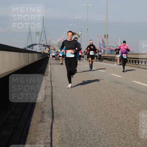 03.10.2025 - Köhlbrandbrückenlauf Fabian Wolf http://msf.ph/oto/9039011 03.10.2025 09:53:17 Position 3 1656 meine-sportfotos.de